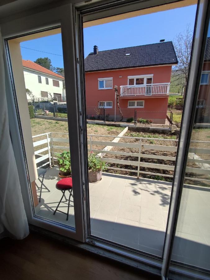 Apartman Bor 리브노 외부 사진